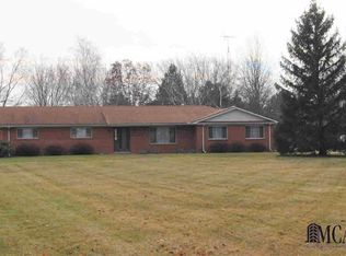 237 E Dean Rd, Temperance, MI 48182