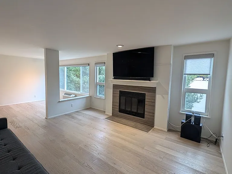 1800 Boylston Ave #304 — Photo 16