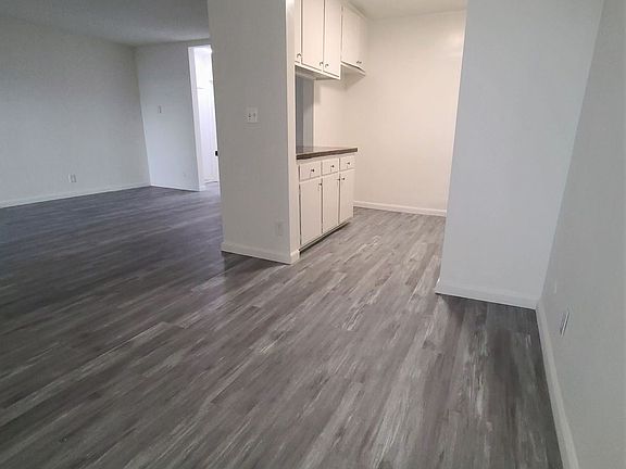 5th image of 11018 Aqua Vista St #3