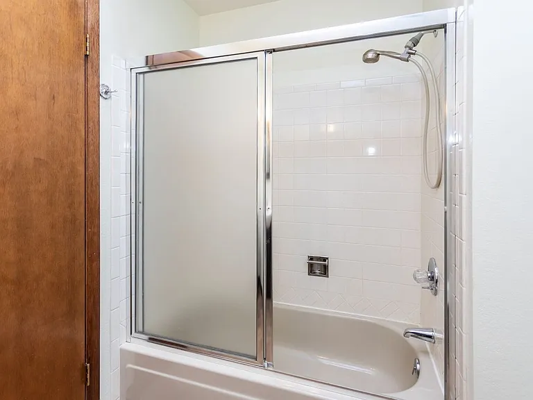 7673 Safari Cir — Photo 11