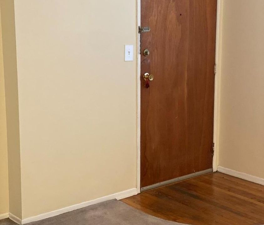 1st image of 161 Evergreen Rd #13A