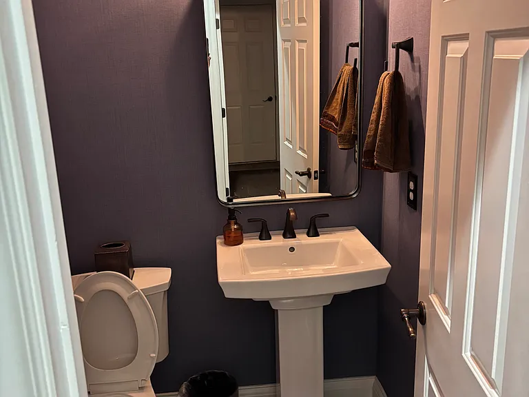 8432 Greenside Dr — Photo 13