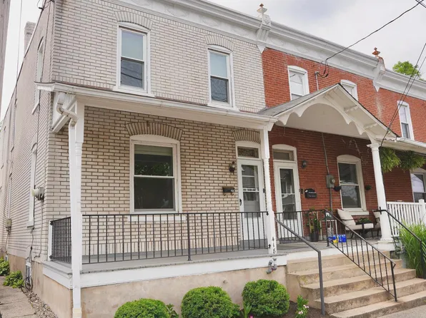 418 S 9th St, Perkasie, PA 18944