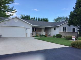W6016 Garnet Dr, APPLETON, WI 54915