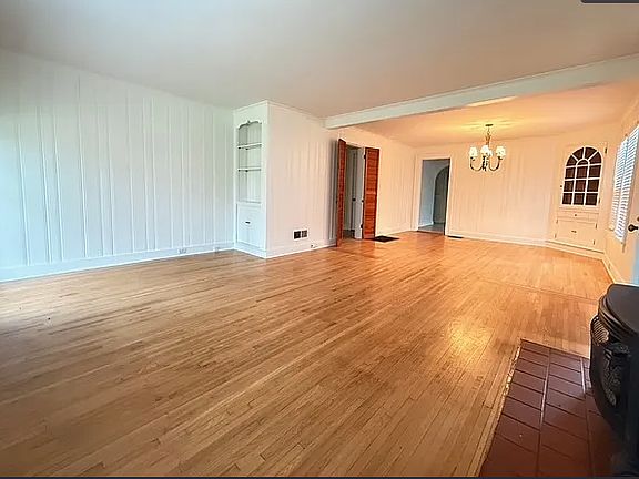 4th image of 1021 Prospect Ave