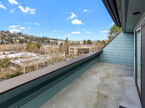 4th image of 3030 80th Ave SE Unit 511