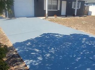 9901 Woodstock Ln, Port Richey, FL 34668