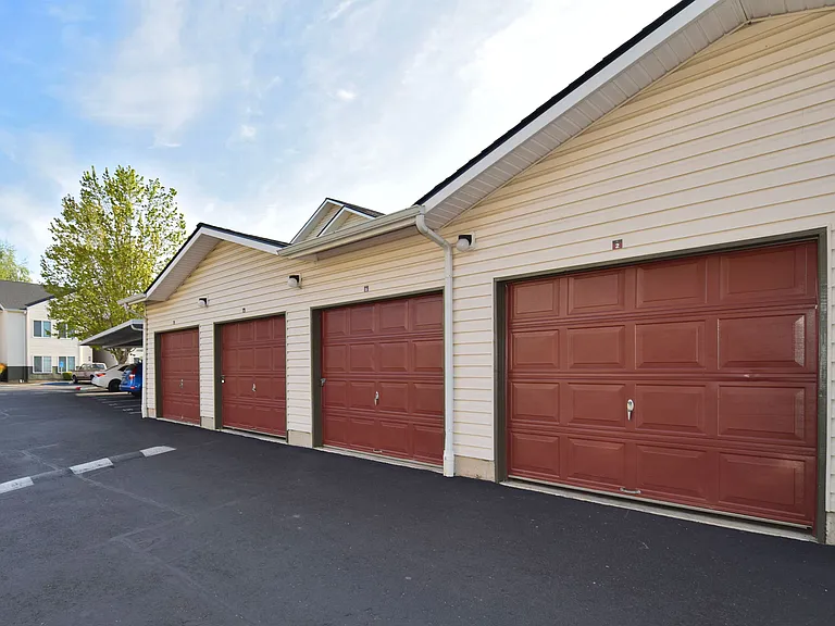Fountain Valley Apartments — Photo 11