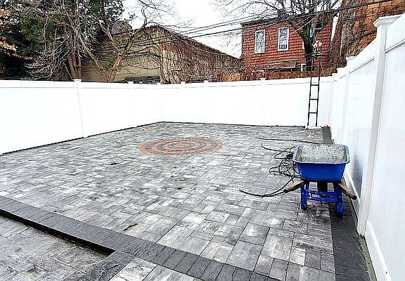 4th image of 33-22 58th St #1N
