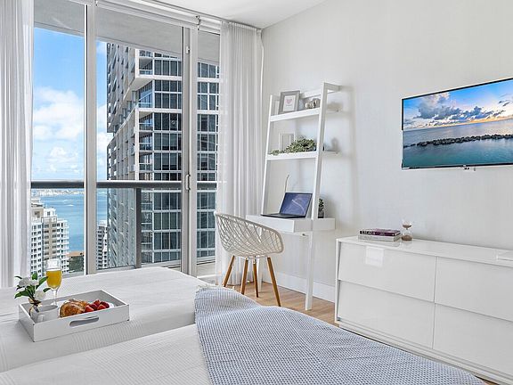 3rd image of 401 Brickell Ave #Id1232169p
