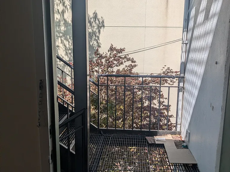 219 Montgomery St #3 — Photo 4