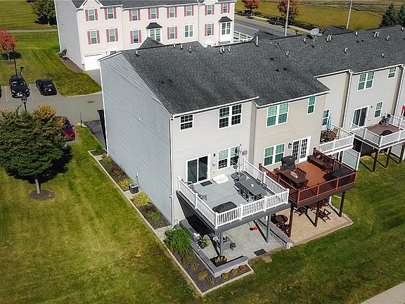 2nd image of 9 Red Rose Ln