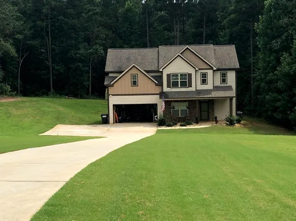 301 Hickory Hills Dr, Newnan, GA 30263