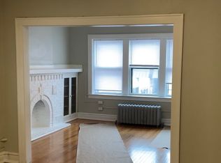 6030 Roosevelt Rd #2F, Oak Park, IL 60304