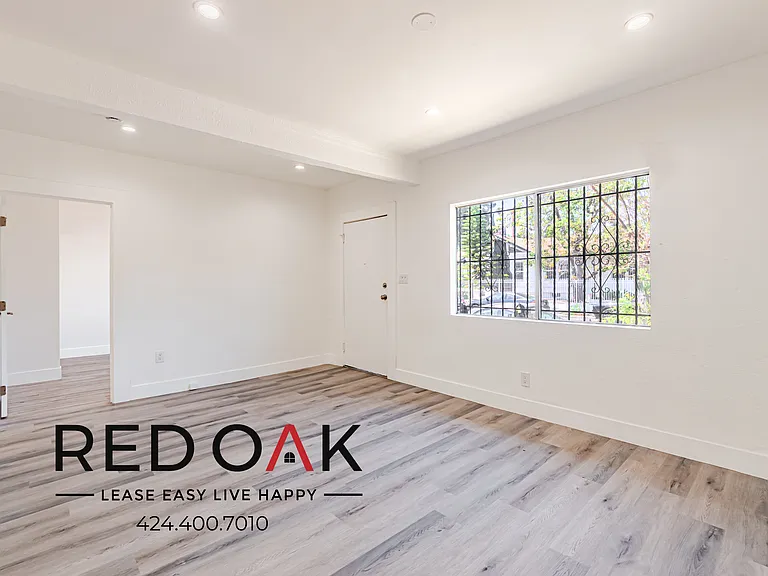 1876 W 24th St #1876 — Photo 6