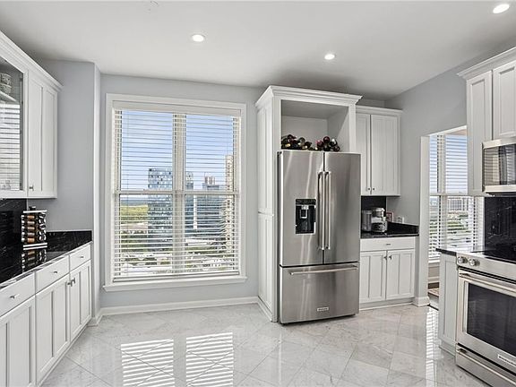 2nd image of 3334 Peachtree Rd NE APT 1908