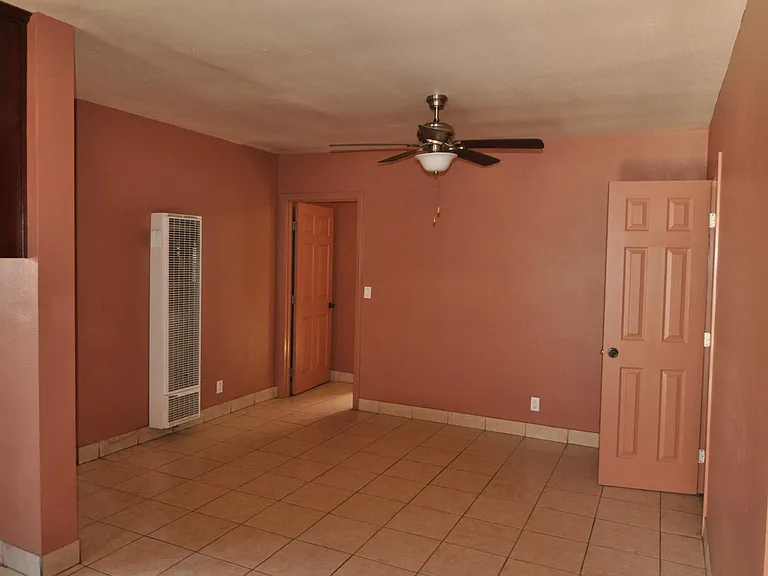 6125 S Hobart Blvd #6125 — Photo 3