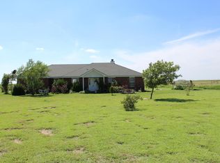 366 Sun Rd, Plainview, TX 79072