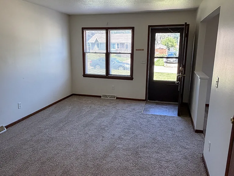3500 E 36th Ct #1 — Photo 2