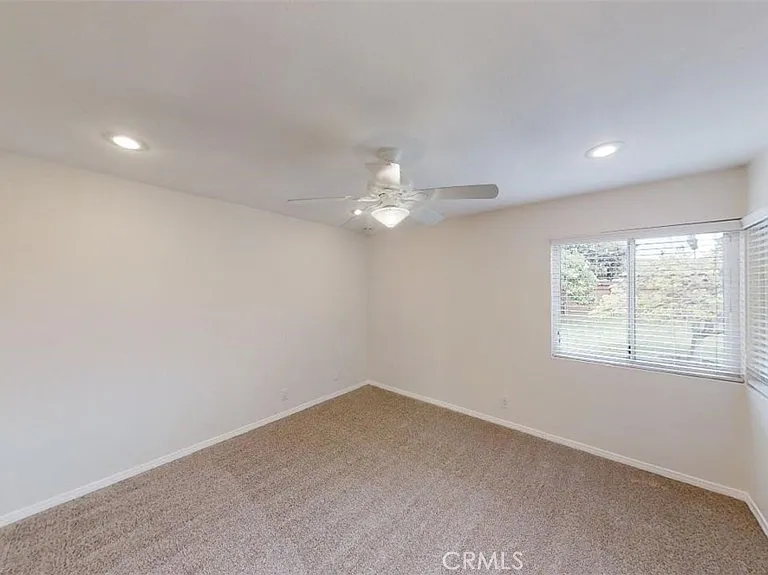 239 Albert Pl — Photo 10