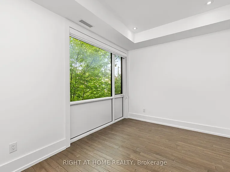 66 Havelock St #11 — Photo 33
