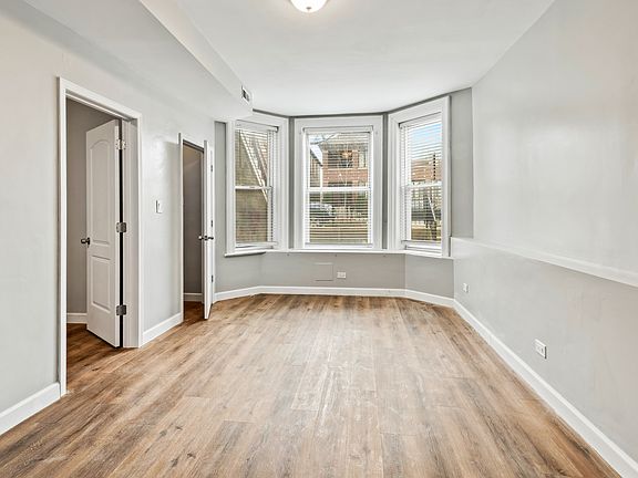 2nd image of 3010 S Emerald Ave #G