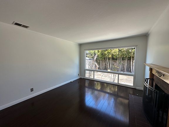 5th image of 2601 Fleetwood Dr