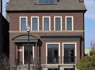 2730 N Hartland Ct, Chicago, IL 60614