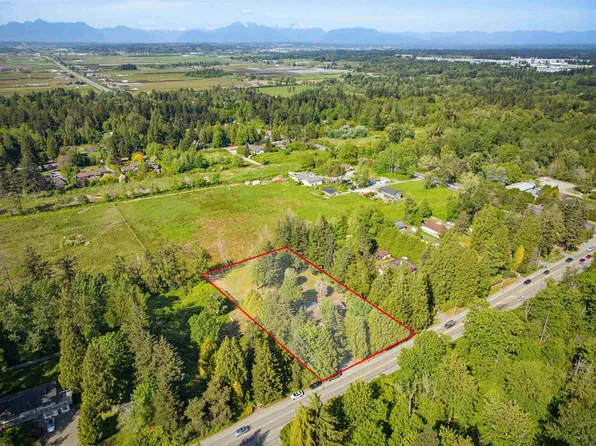 17495 24th Ave, Surrey, BC V3Z 0A3