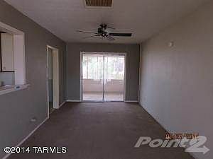 Family Room off kitchen and Dining