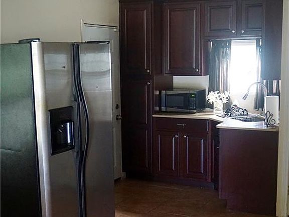 4th image of 2906 Hale Ave