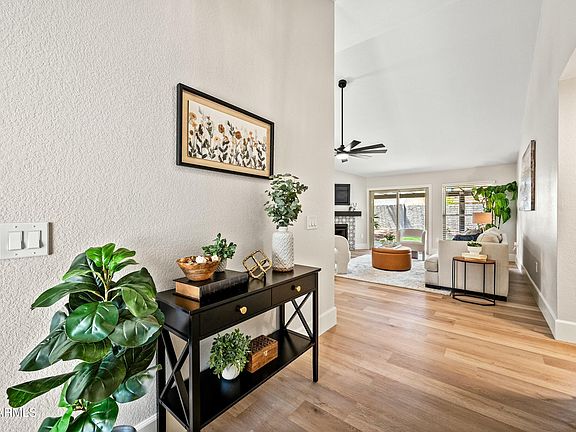 5th image of 4902 E GOLDEN Street