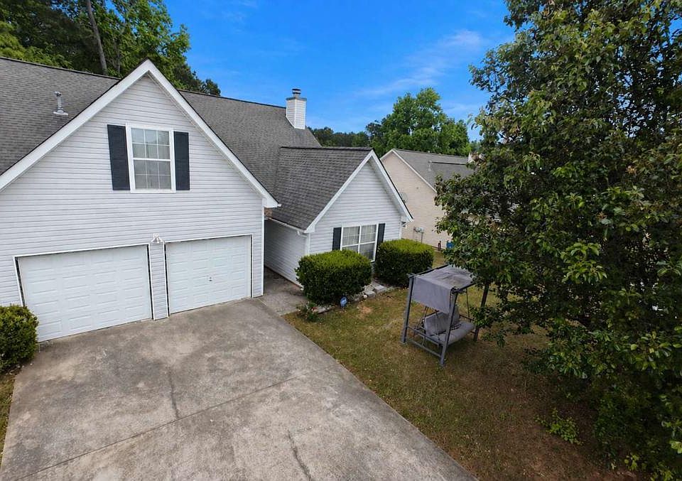 1st image of 1206 Village Path