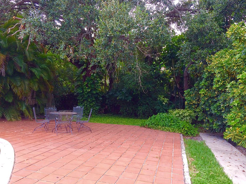 2nd image of 5420 SW 64th Pl