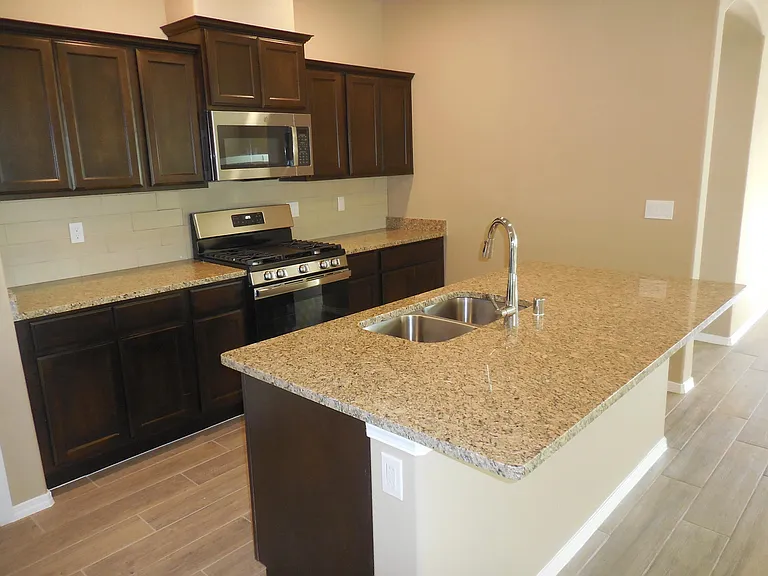 7312 Glacier Dr — Photo 7