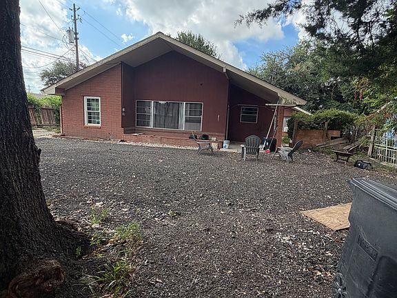 2nd image of 620 Luther St