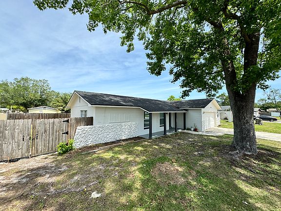 3rd image of 6116 Shakespeare Dr