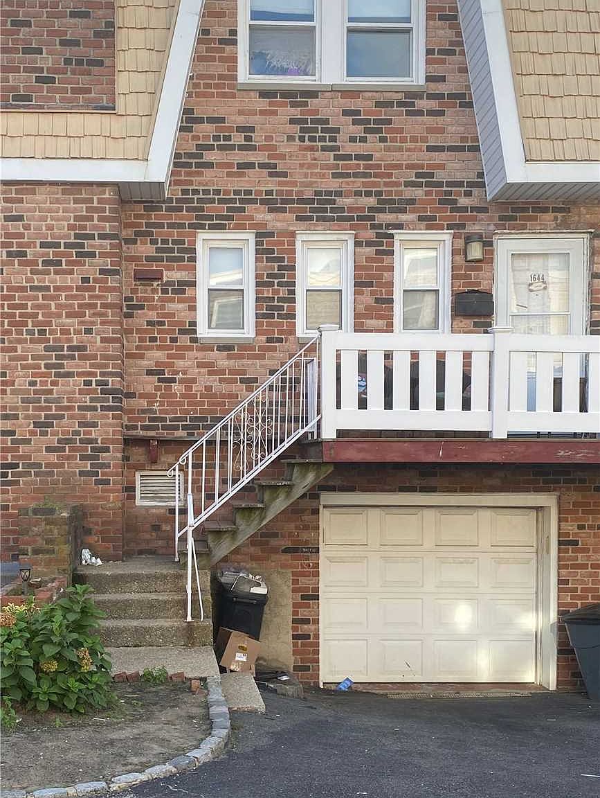 1644 Seagirt Blvd, Far Rockaway, NY 11691 Zillow
