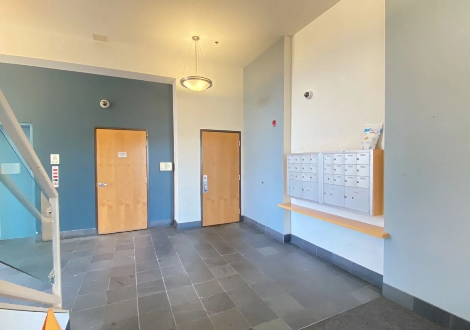 (642) University Center - 2 Bedroom / 1 Bathroom — Photo 1