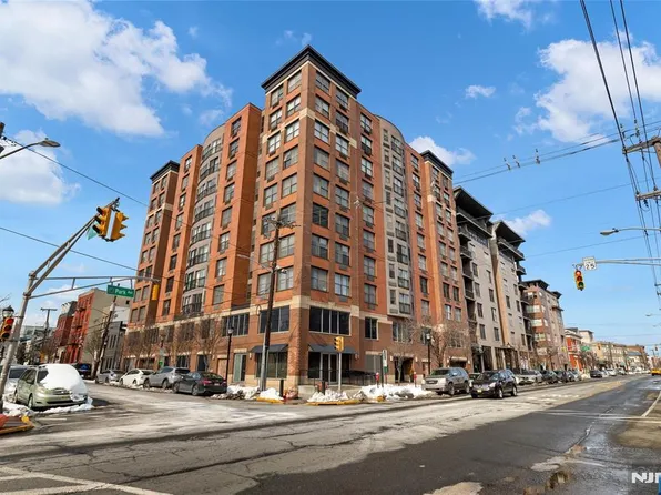 4301 Park Ave #604, Union City, NJ 07087