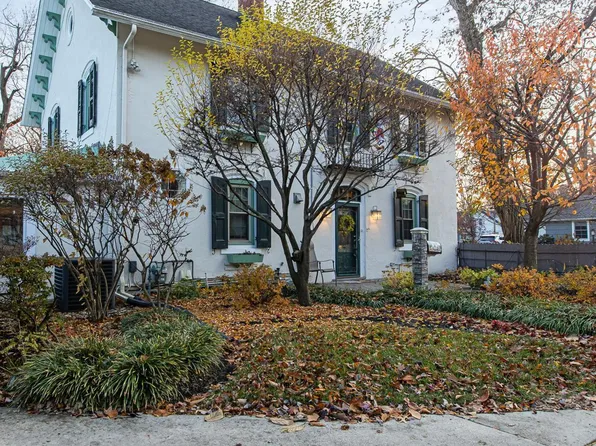 109 Penn St, Riverton, NJ 08077