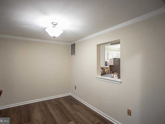 5th image of 6710 Jenny Leigh Ct
