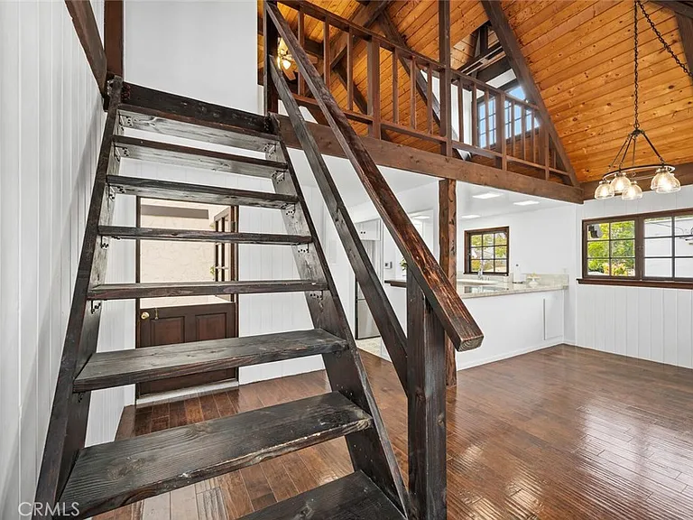 329 Aster St — Photo 22