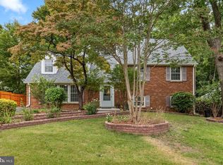 9608 Braddock Rd, Fairfax, VA 22032