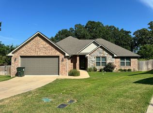 11224 Fox Trl, Flint, TX 75762