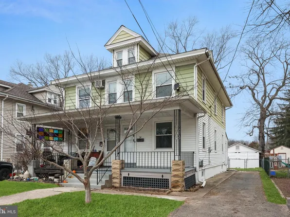 34 E Hendrickson Ave, Morrisville, PA 19067