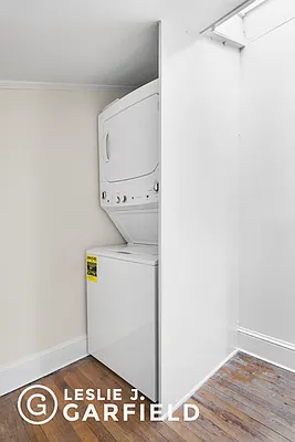 Rented by Leslie J. Garfield | media 19