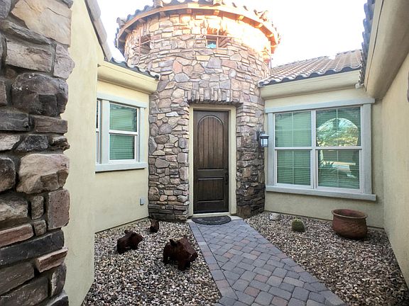 5th image of 18270 W Thistle Landing Dr