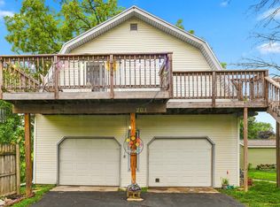 203 3rd St NW, State Center, IA 50247