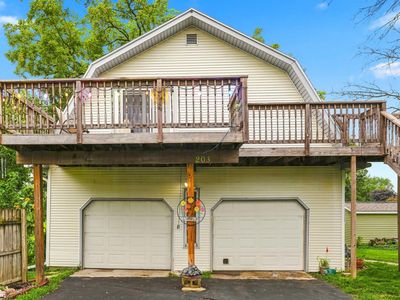 203 3rd St NW, State Center, IA, 50247
